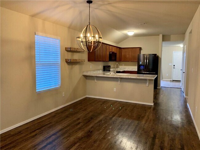 Building Photo - 7851 Bridgegate Ave