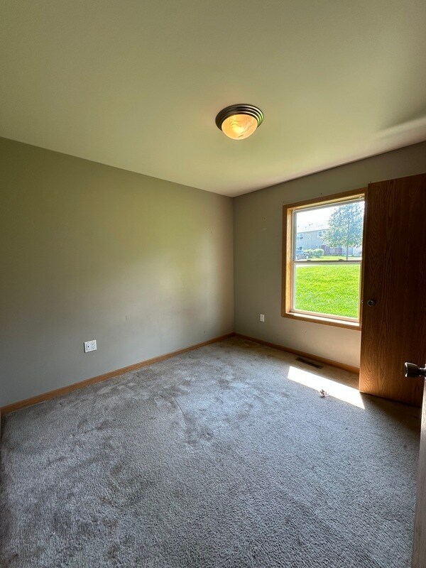 Building Photo - 5818 Wheatland Dr SW