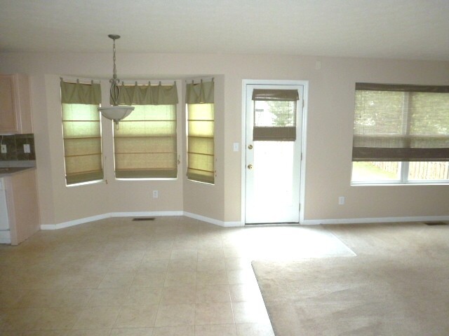Building Photo - 1004 Wild Flower Ln
