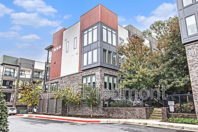 Building Photo - 395 Pratt Dr SE