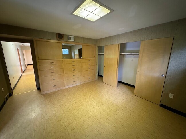 Building Photo - Incredibly Unique Property in the Heart of Shadyside!