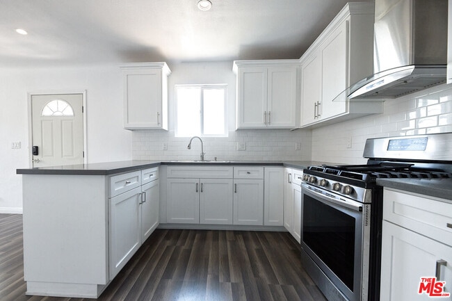 Building Photo - 1416 Helen Dr