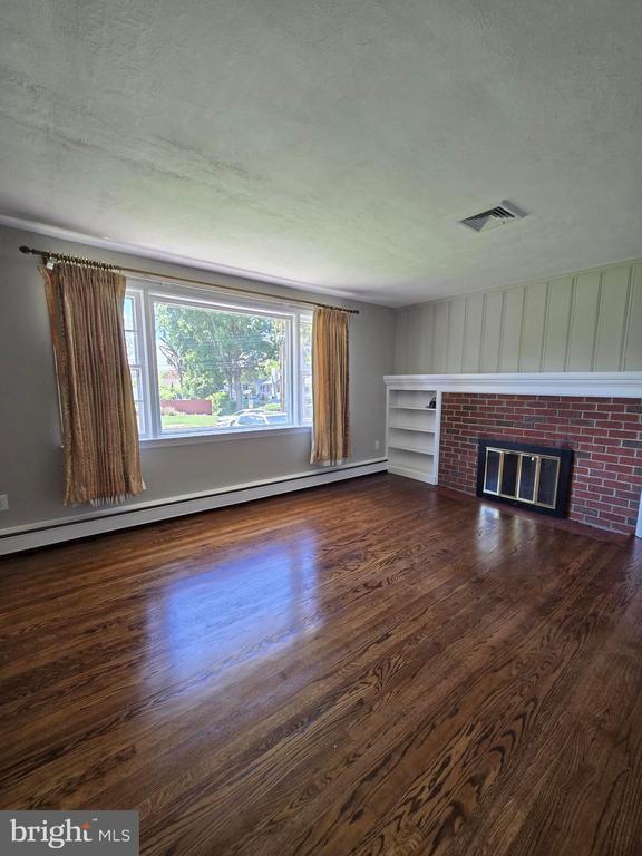 Building Photo - 417 Greene St