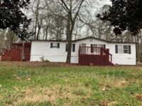 Building Photo - 145 Springbrook Cir