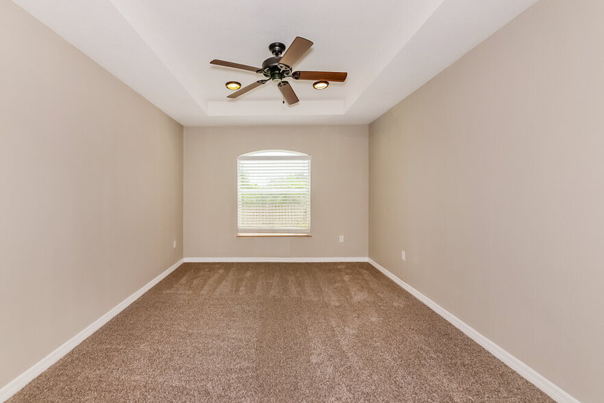 Building Photo - 5573 Colony Lake Ln