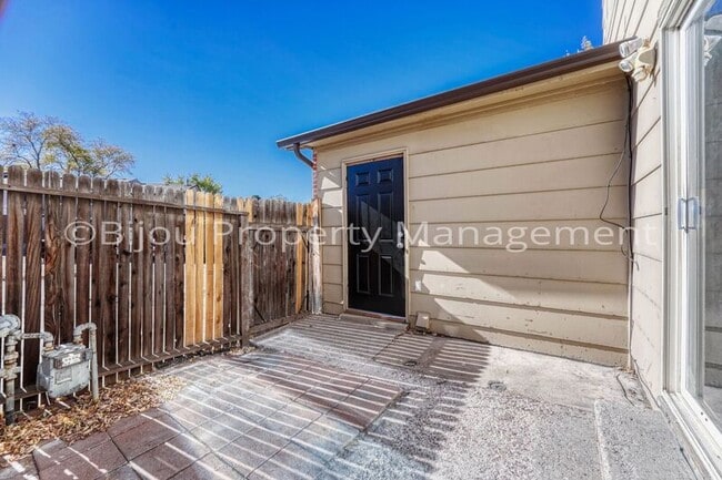 Building Photo - 4232 Gills Mill Ct