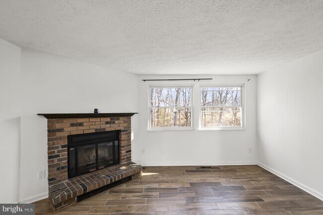 Building Photo - 8315 Brookvale Ct