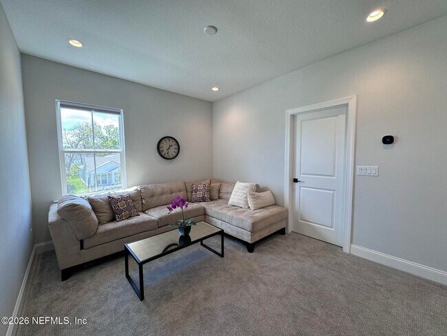 Building Photo - 128 Zephyr Dr