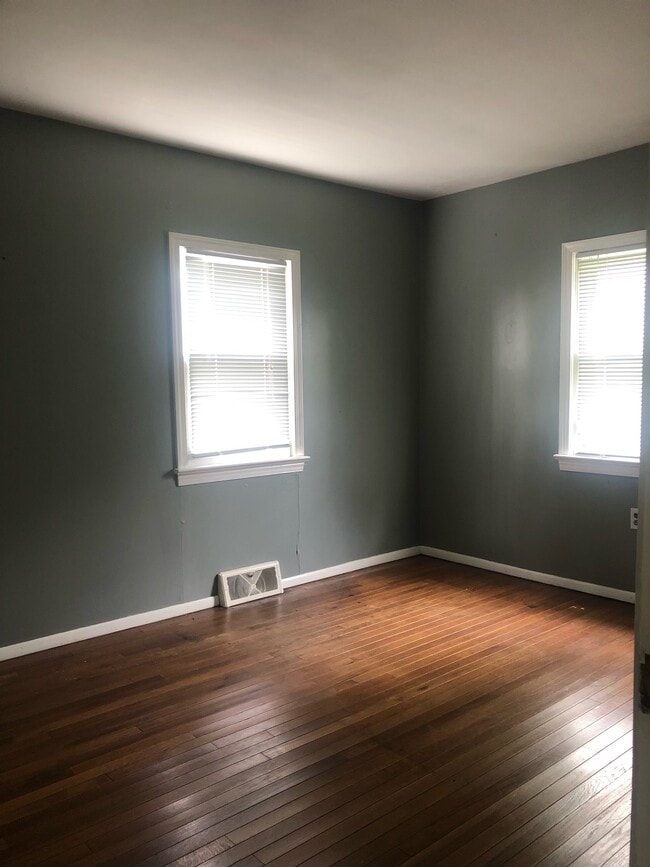 Bedroom 2 - 933 Biddle St
