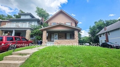 Building Photo - 4 Bed, 1 Bath Home available now!