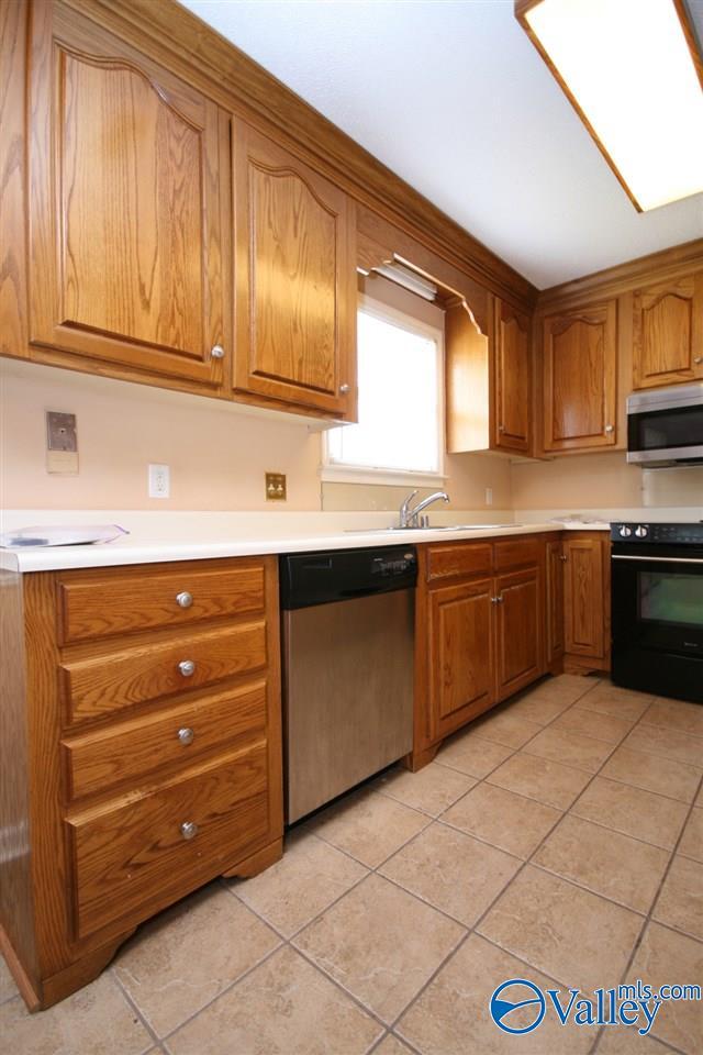 Building Photo - 128 Michli Rd