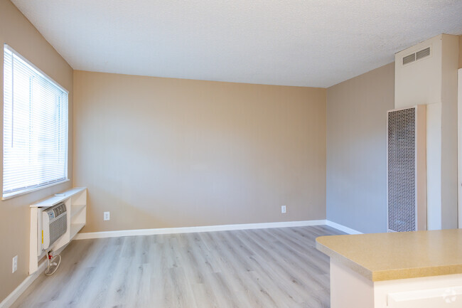 1BR, 1BA - 450SF Livingroom - 1221 Vallejo Avenue Apartments