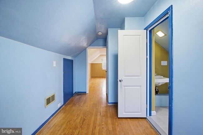 Building Photo - 3413 Yardley Dr