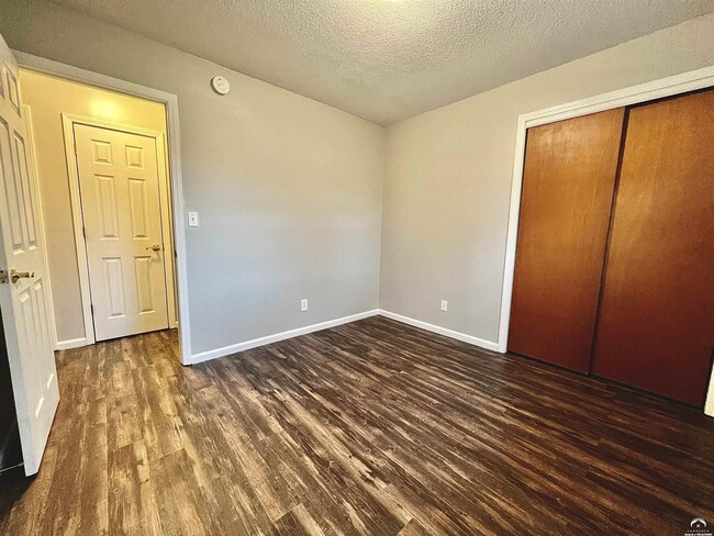 Building Photo - 3710 Brush Creek Dr