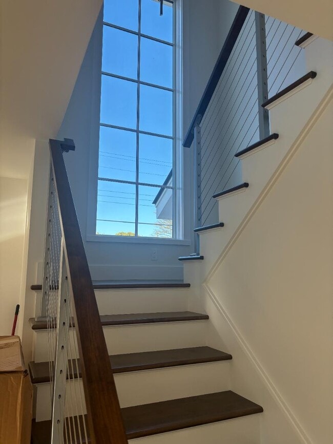 Building Photo - 35 Sloop St