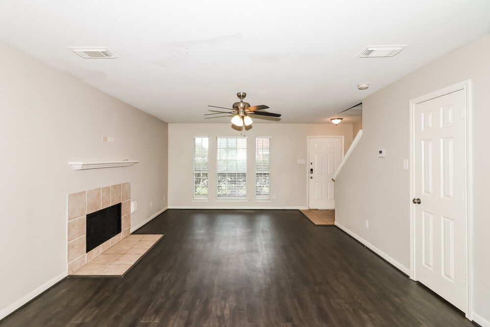 Building Photo - 12202 Greencanyon Dr