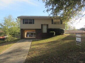 Building Photo - Don’t Miss Out! Look, Lease, and Live Specials EXTENDED to January 31st!