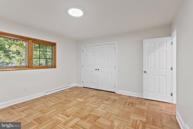 Building Photo - 2106 Largo Rd