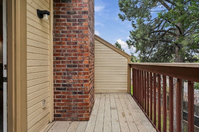 Building Photo - 378 Pheasant Run