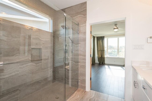 Building Photo - 2650 Crazyhorse Pass