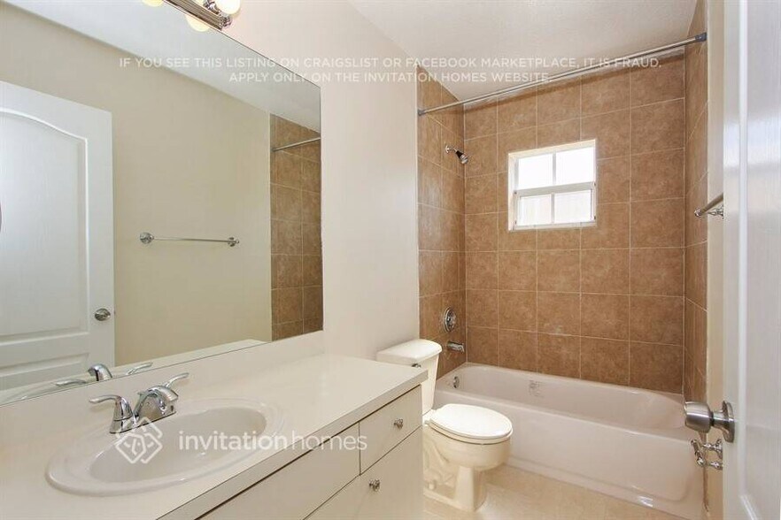Building Photo - 18168 SW 151st Ave