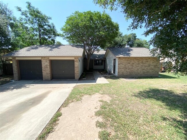 Primary Photo - 1103 Westwood Dr