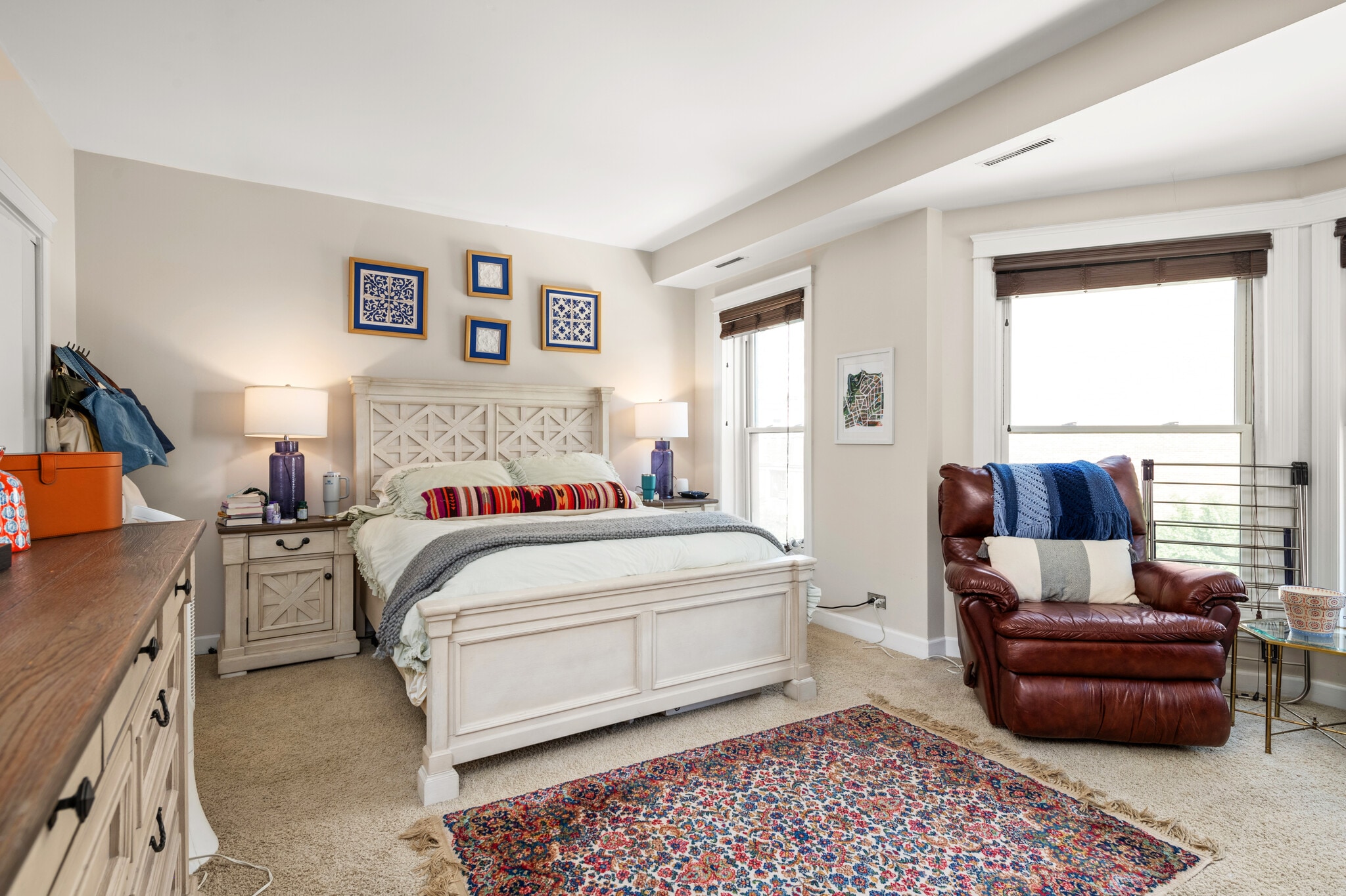Primary Bedroom - 104 W Oak St
