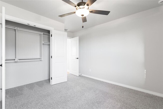 Building Photo - 11520 NW 134th Ter