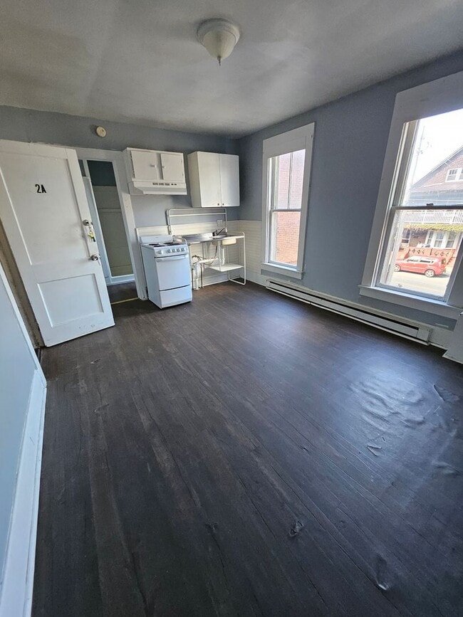 Primary Photo - Upper studio ALL UTILITIES INCLUDED