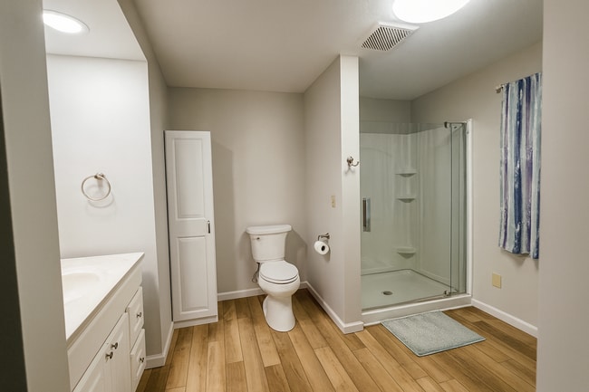 Building Photo - 2 Bedroom 2 Bath Home on Lake Delta For Rent!