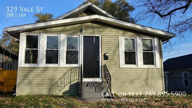 Building Photo - 129 Vale St