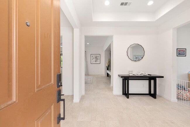 Building Photo - 81890 Via Encinitas