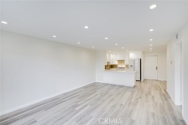 Building Photo - 330 N Jackson St