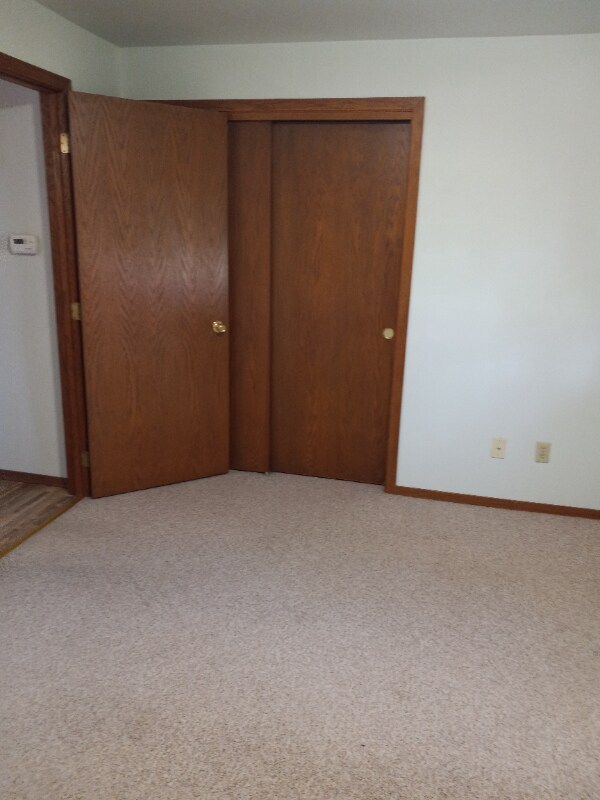 Building Photo - 1244 Primrose Ln