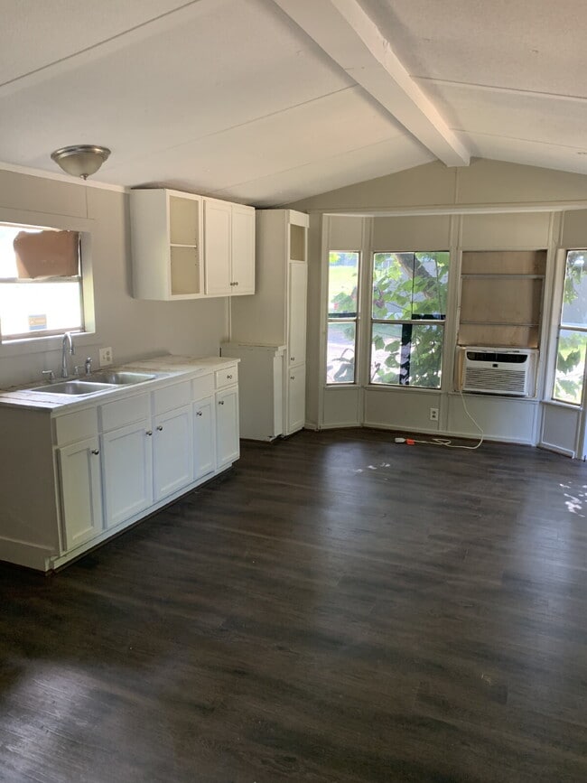 Building Photo - A Simple Home for You Available for Sale o...