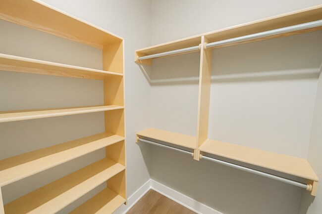 Building Photo - 12129/31 Cora