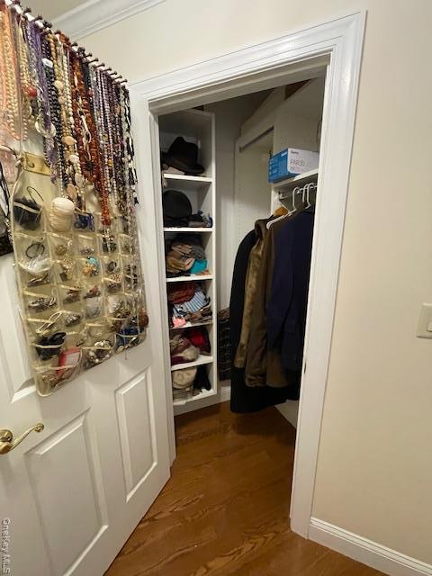 Building Photo - 183 Long Hill Dr