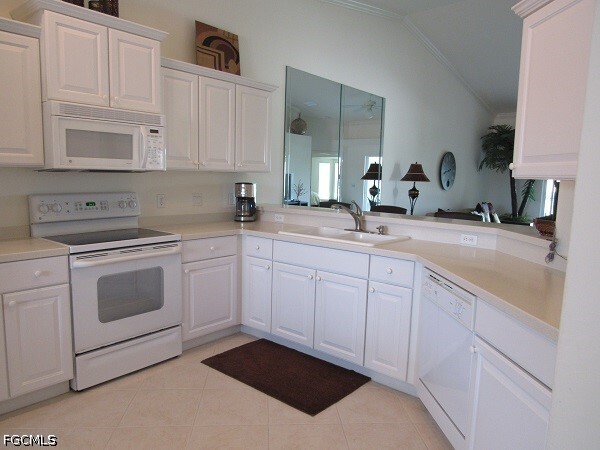 Building Photo - 10537 Washingtonia Palm Way