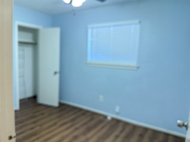 Building Photo - 3122 Trail Lake Dr