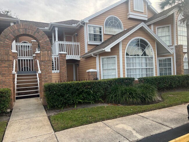 Building Photo - 2456 Sweetwater Club Cir