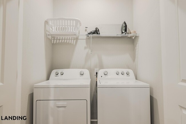 Building Photo - 5001 Willowgate Loop