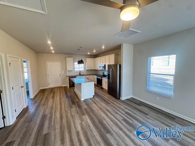 Building Photo - 126 Foster Wy Dr