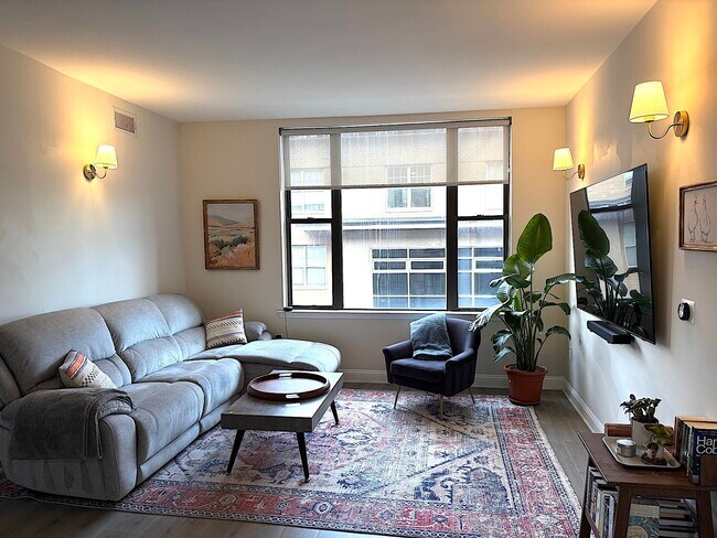 Building Photo - 4315 Park Ave