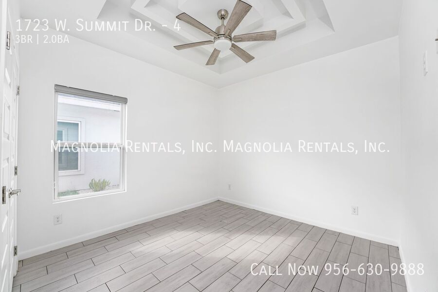 Building Photo - 1723 W Smt Dr