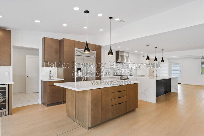 Building Photo - 8515 N 13th Pl