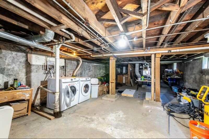 Building Photo - 2724 S Crowell St