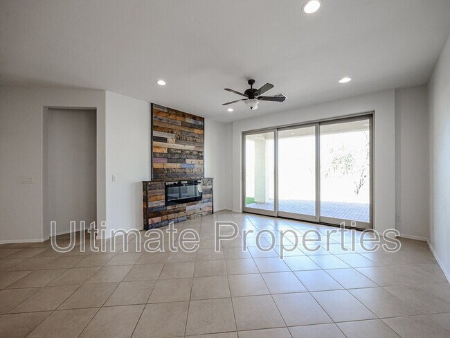 Building Photo - 12016 W Desert Sun Ln