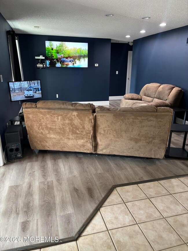 Building Photo - 14-1 Providence Ct