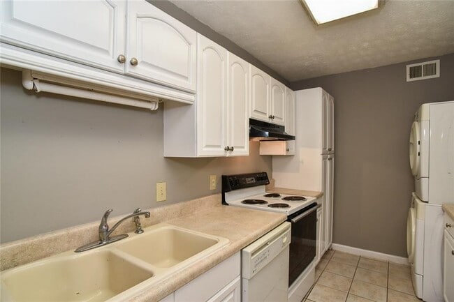 Building Photo - 2545 Lawrenceville Hwy