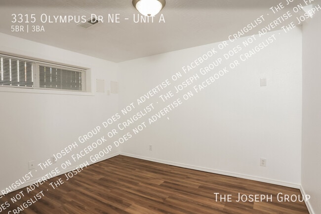 Building Photo - 3315 Olympus Dr NE